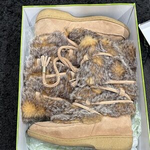 Cozy Faux Fur Winter Boots - Tan and Brown